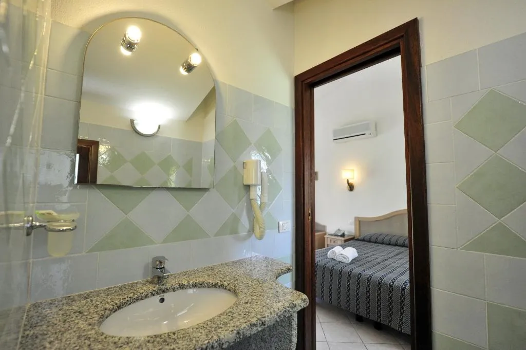 DOUBLE STANDARD Room, Cala Mirto Hotel, Olbia