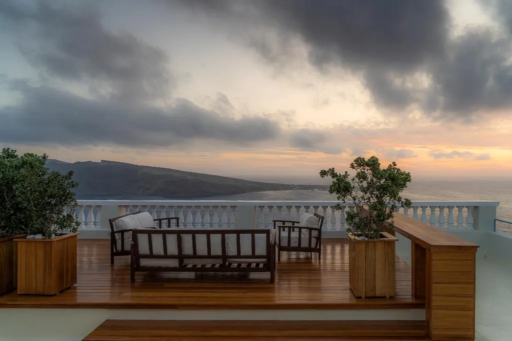 Terrace, Oia Mansion, Santorini