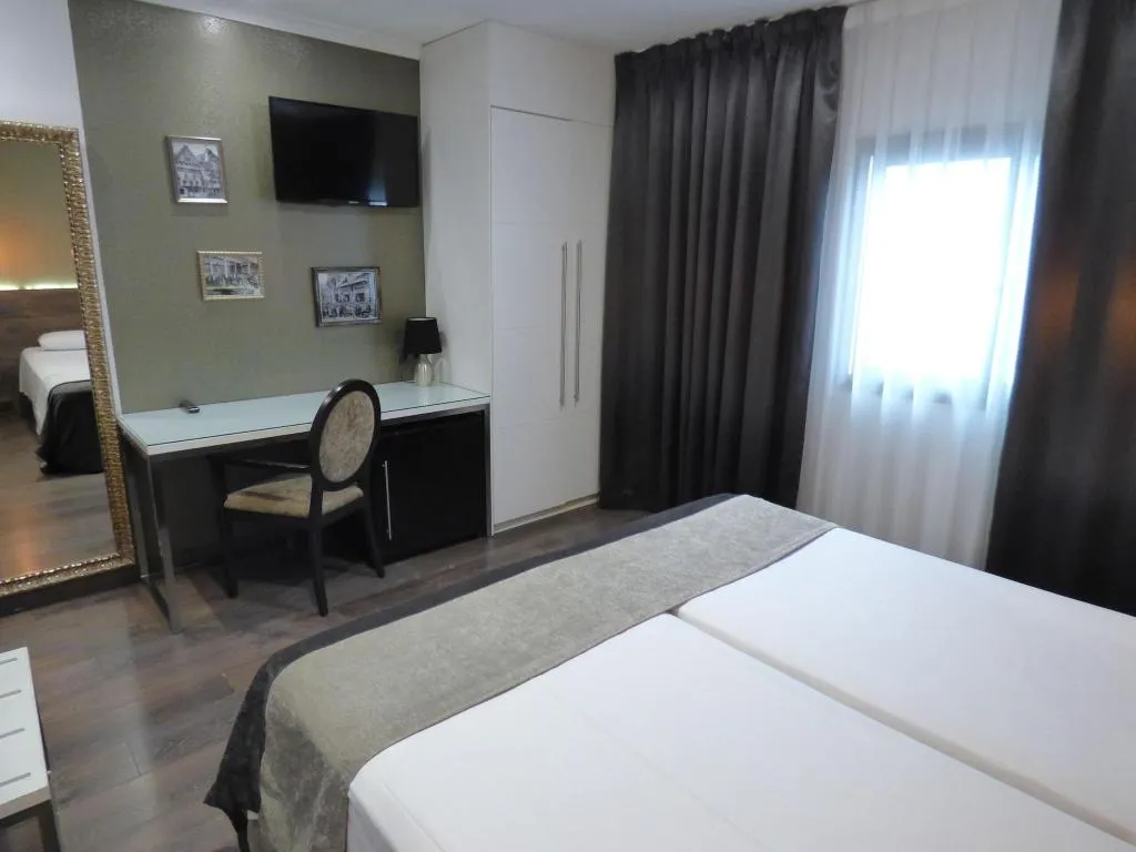 Room, Moderno, Barcelona