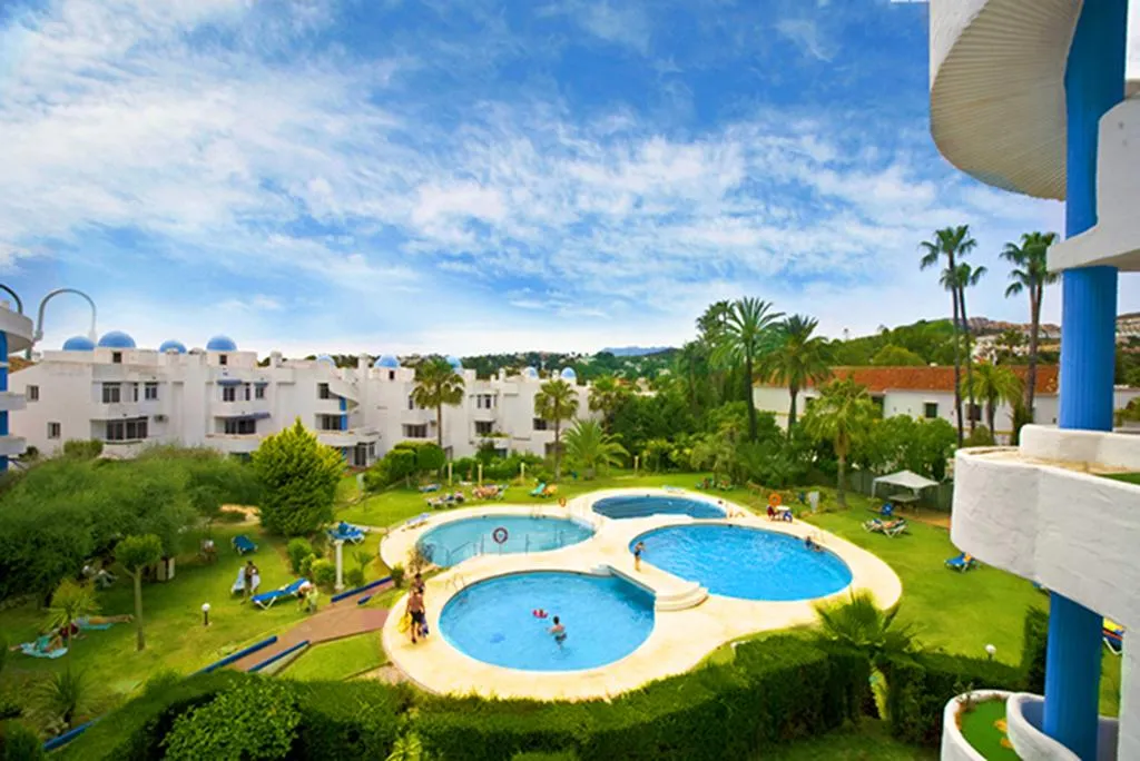 Sports and Entertainment, Ona Campanario, Costa Del Sol