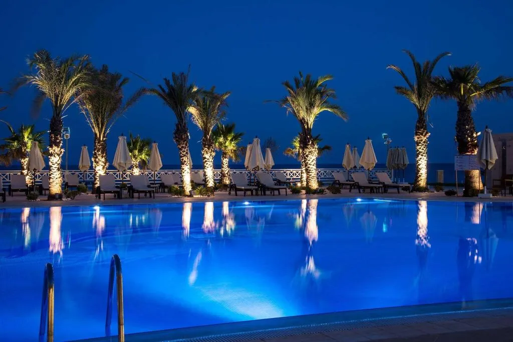 Pool, Radisson Blu Resort & Thalasso Hammamet, Tunisia