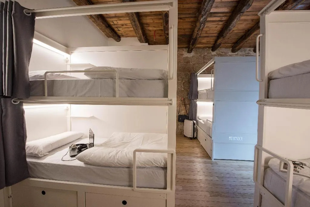 Bed in dormitory TWELVE BEDROOMS Room, Bluesock Hostels Porto, Porto