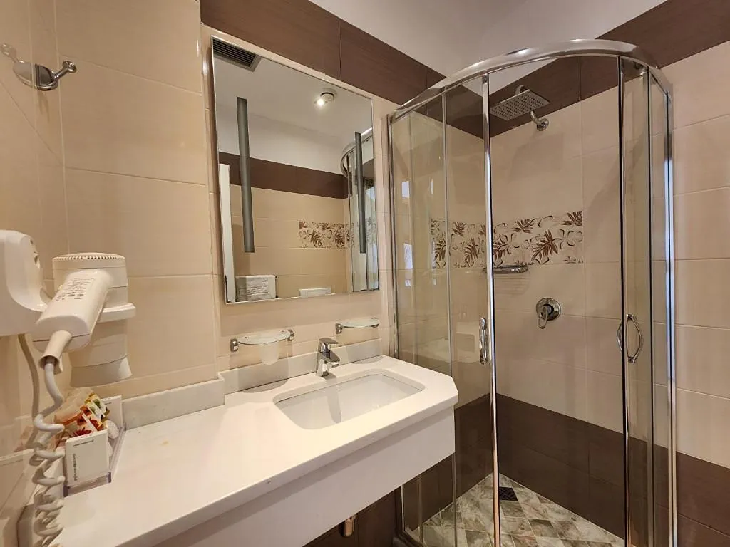 TWIN STANDARD Room, Hotel Gold, Kavaje