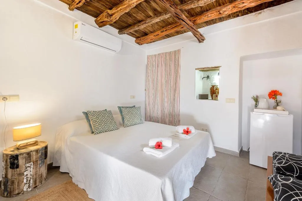 DOUBLE STANDARD Room, Agroturismo Can Prats, Ibiza