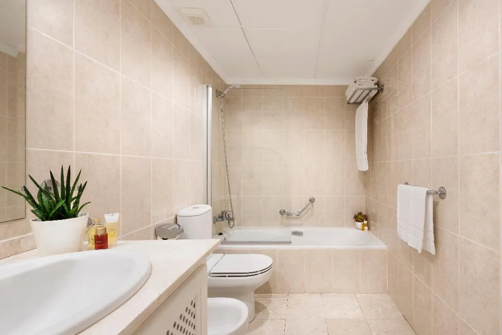 VILLA TWO BEDROOMS Room, Colina del Paraiso, Costa Del Sol