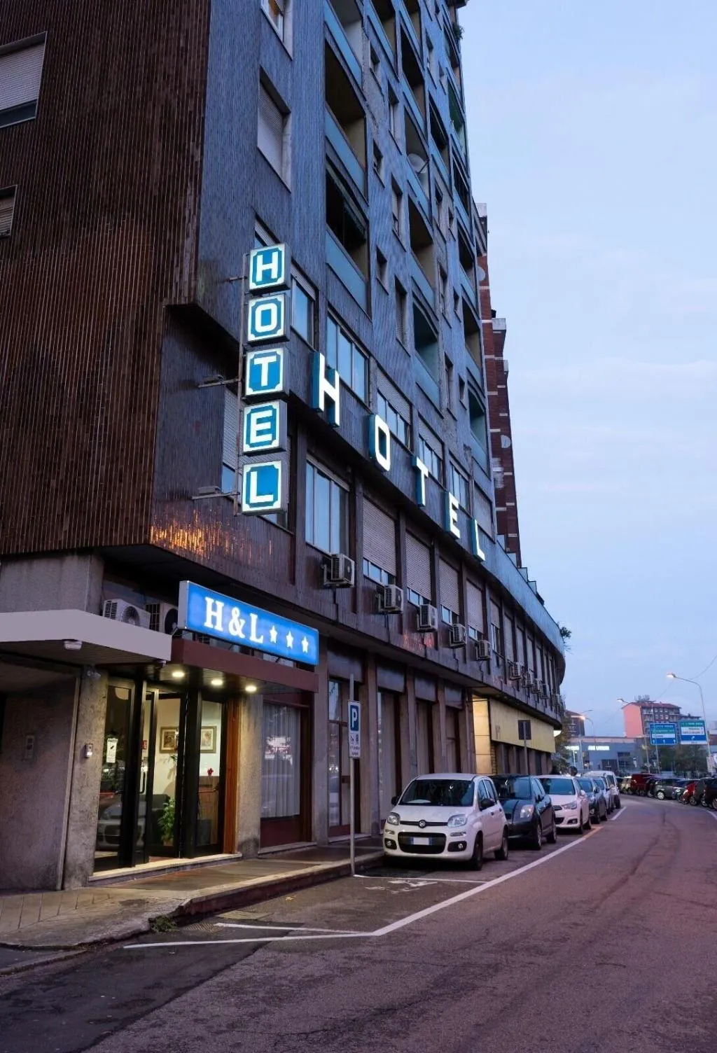 General view, H&L Hotel, Milan