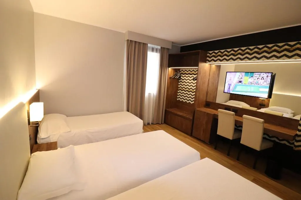DOUBLE TWO BEDS Room, Hotel Domenichino, Milan