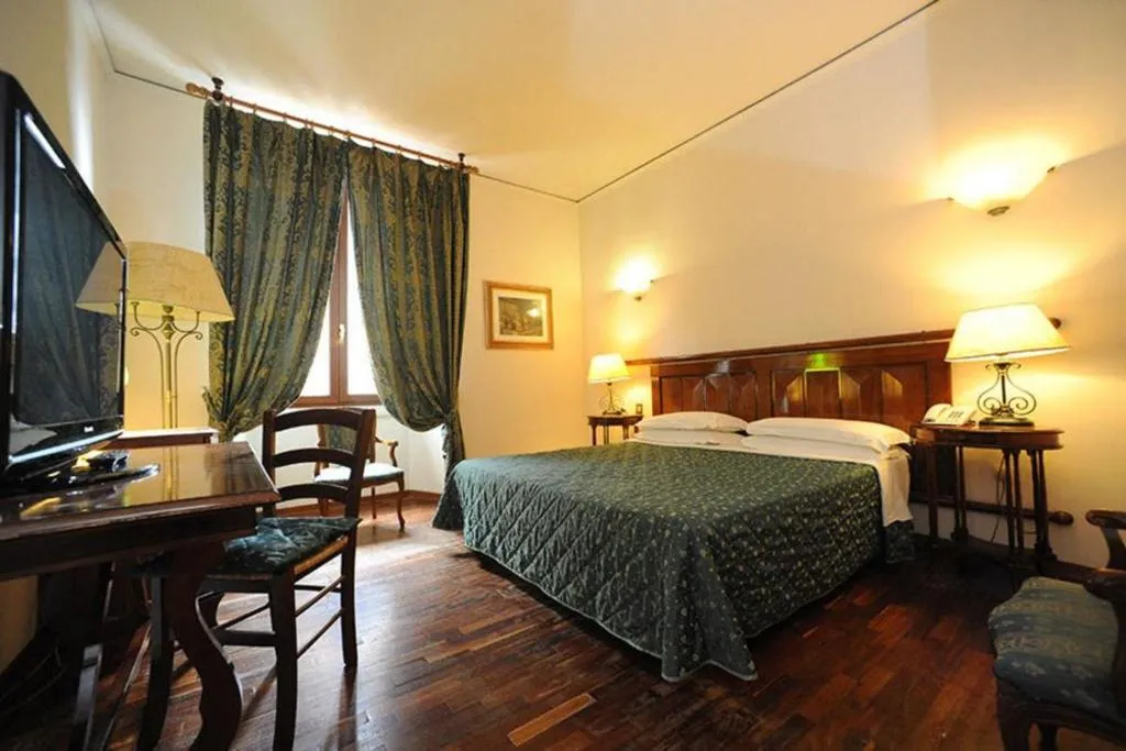 Room, Le Due Fontane, Florence