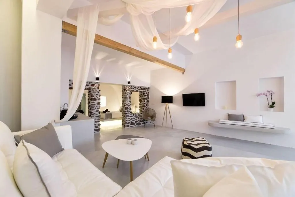 SUITE SUPERIOR WITH DOUBLE BED Room, Oia Vista House, Santorini