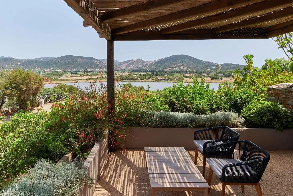 SUITE STANDARD Room, Baia di Chia Resort Sardinia, Curio Collection, Cagliari