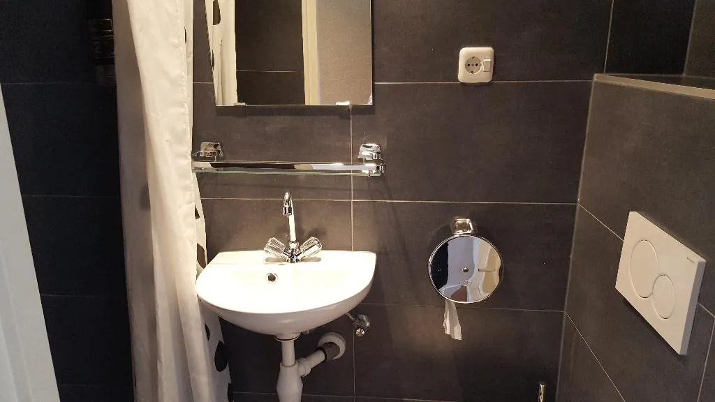 Double or Twin STANDARD Room, Hotel Old Quarter, Amsterdam