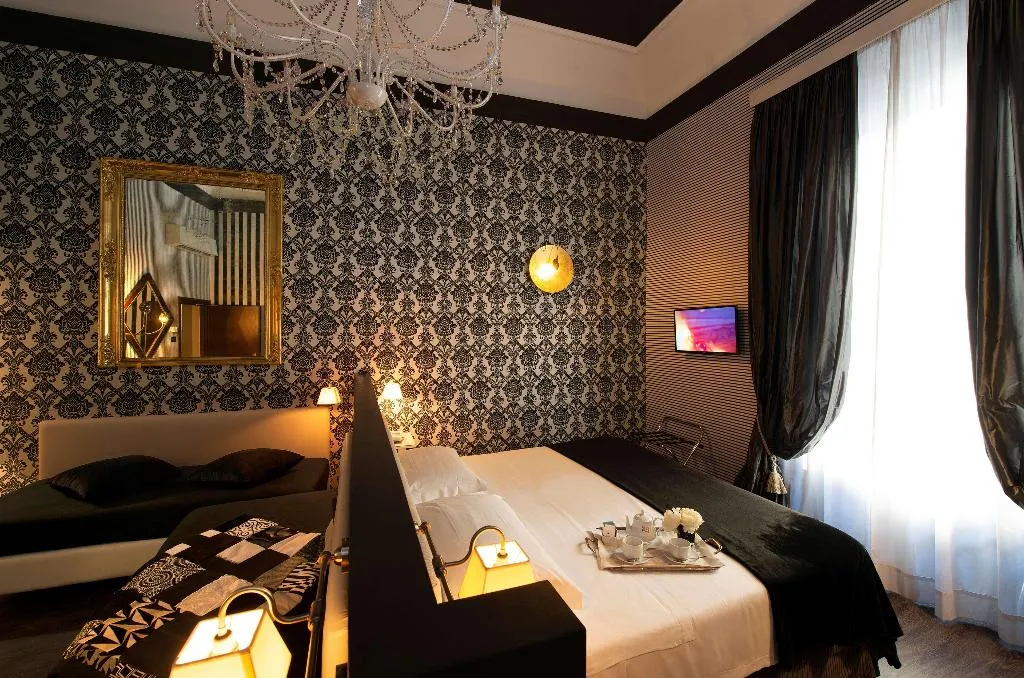 QUADRUPLE QUEEN SIZE BED Room, De La Pace, Sure Hotel Collection by Best Western, Florence