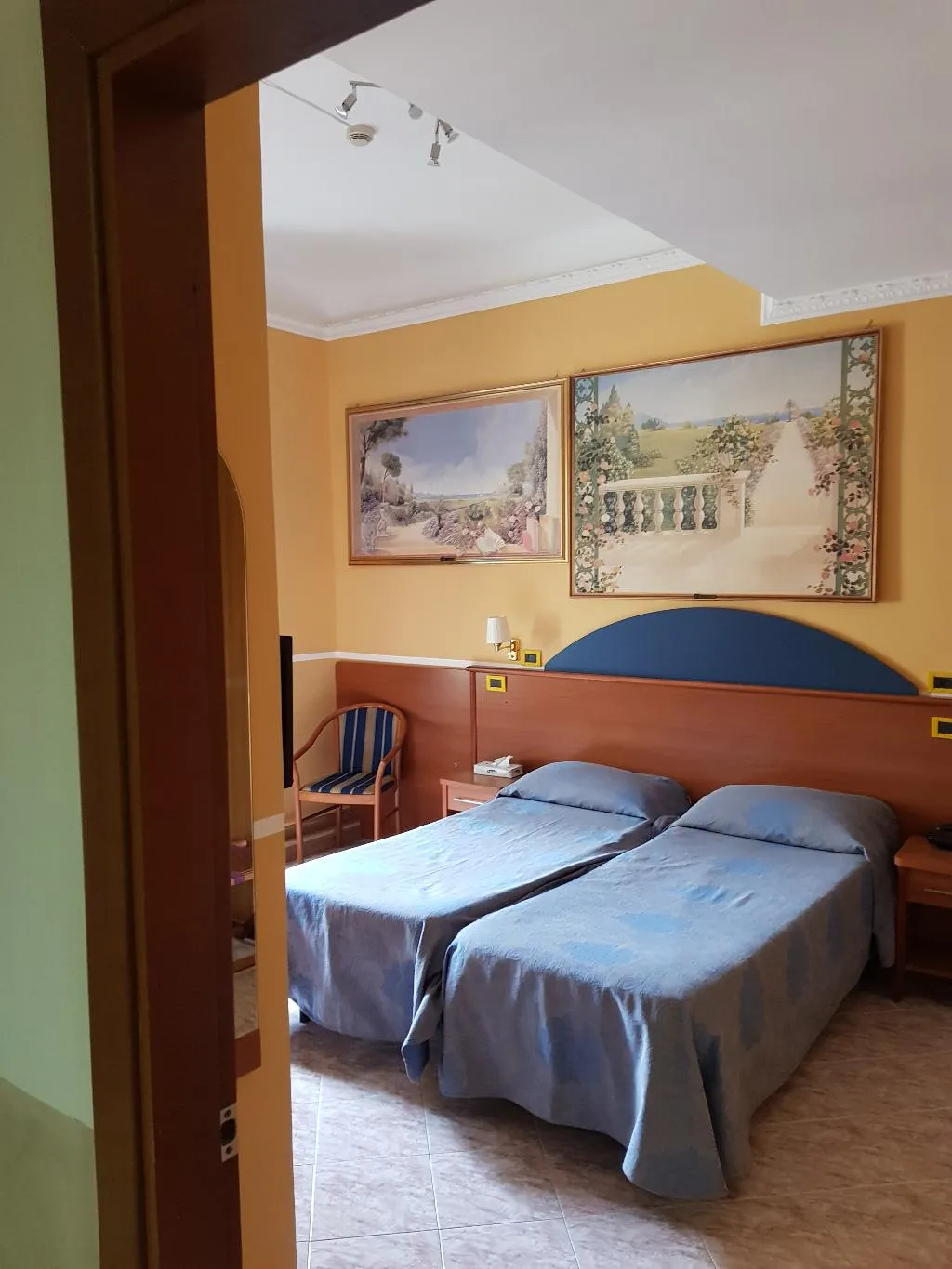 TWIN STANDARD Room, Hotel Kennedy, Rome
