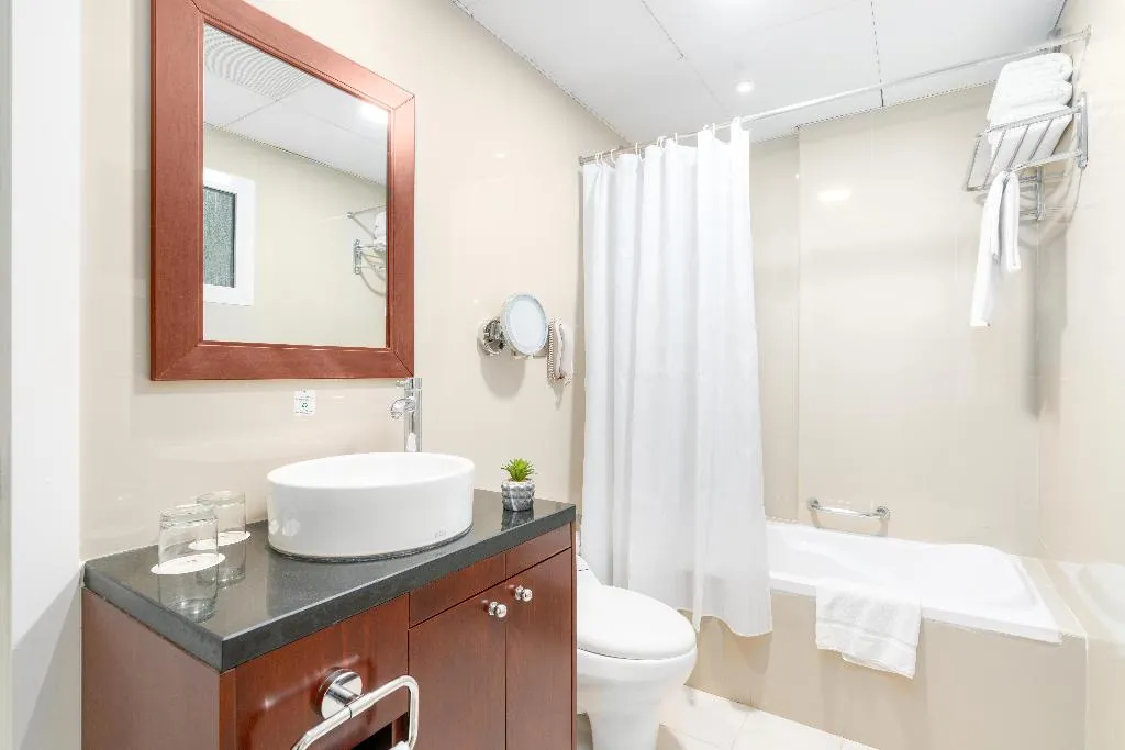 DOUBLE SUPERIOR Room, Golden Sands Hotel & Residences, Dubai
