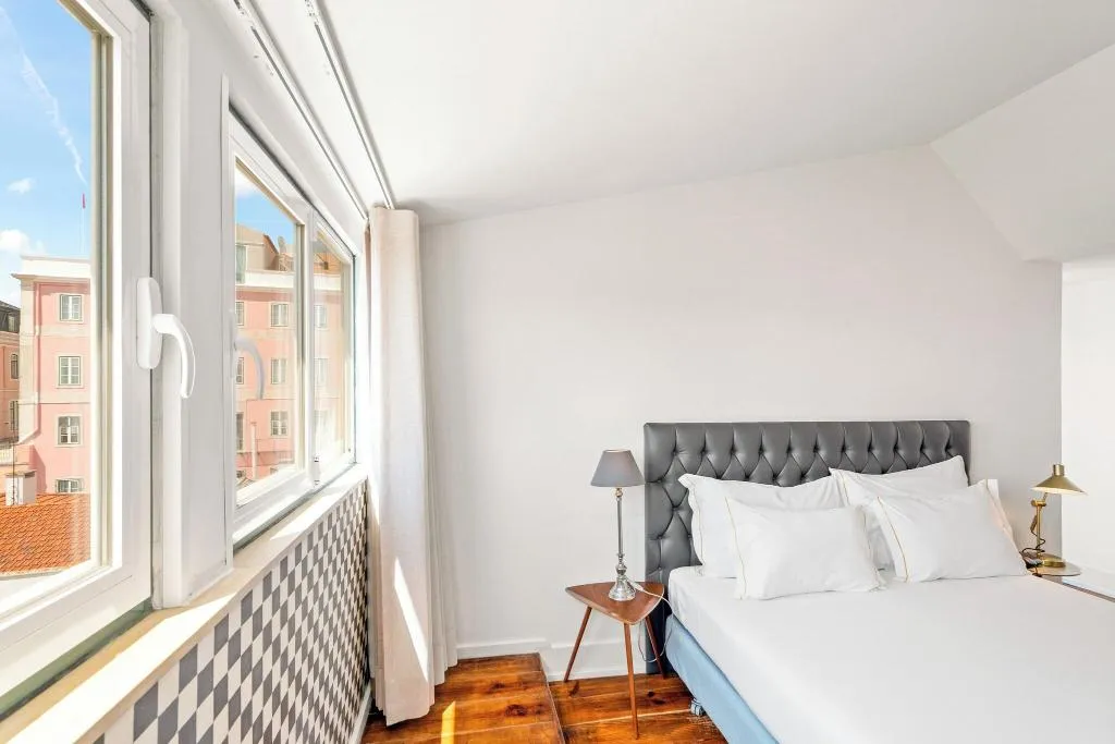 DOUBLE SUPERIOR QUEEN BED Room, Casa Do Jasmim By Shiadu, Lisbon