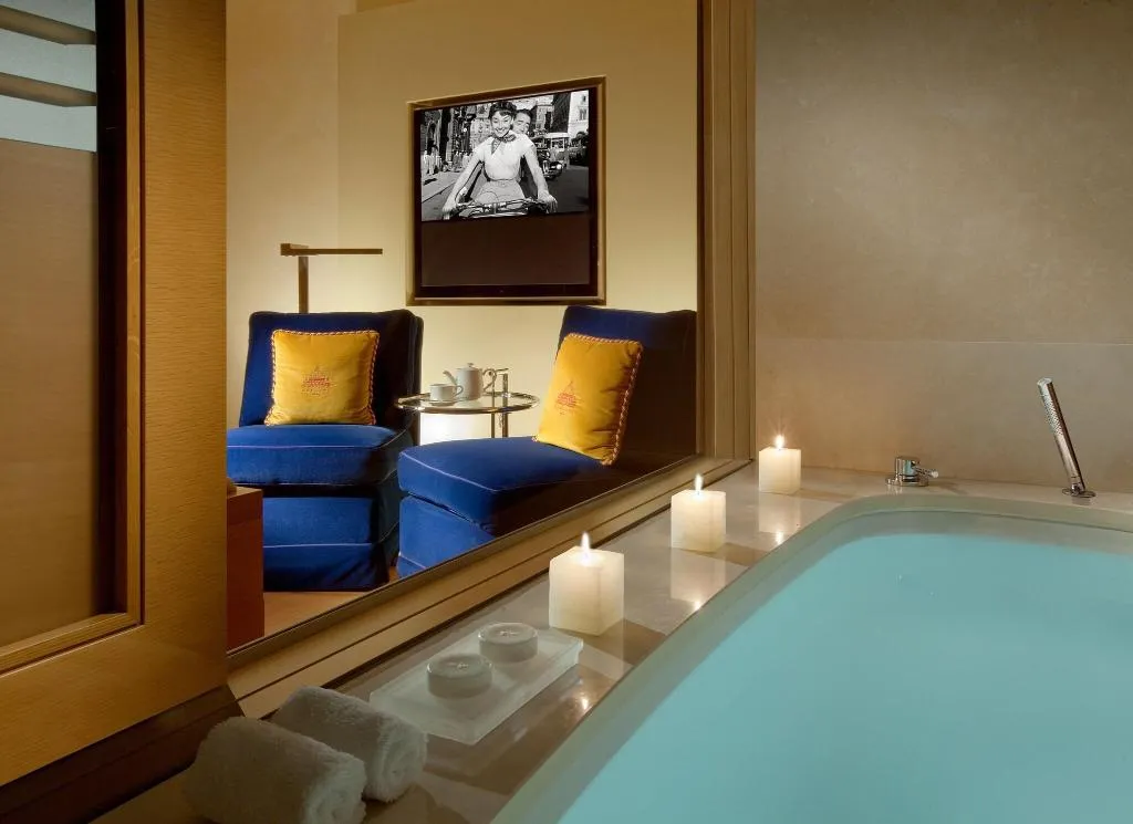 DOUBLE DELUXE EXECUTIVE Room, Raphael, Rome
