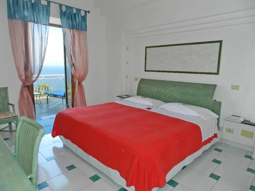 DOUBLE SUPERIOR Room, Holiday Hotel Praiano - Amalfi Coast, Naples