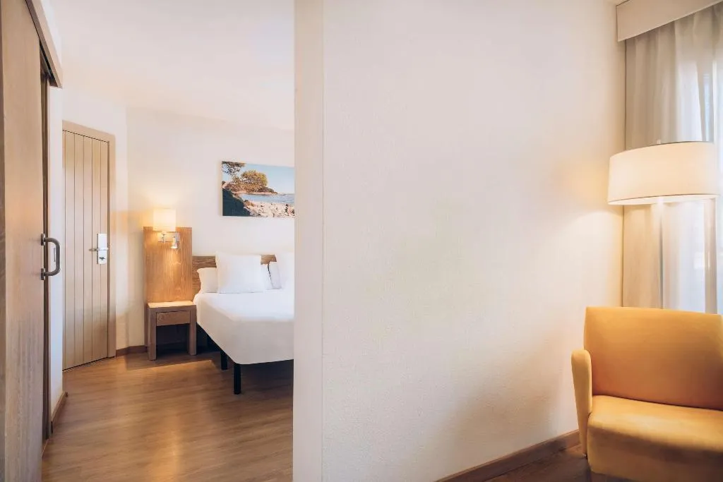 Room, Iberostar Waves Pinos Park, Majorca