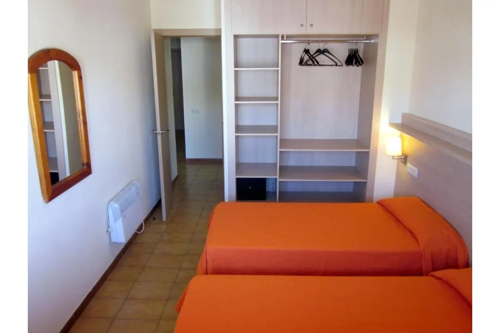 APARTMENT CAPACITY 4 ONE BEDROOM Room, Edificio Azahar, Costa Dorada