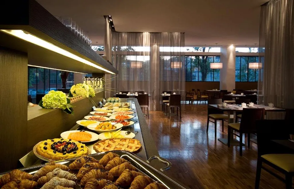 Restaurant, DoubleTree by Hilton Milan, Milan