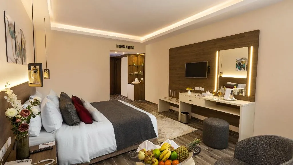 Double or Twin ONE BEDROOM ONE BATHROOM Room, Amwaj Oyoun Resort & Casino, Red Sea Riviera