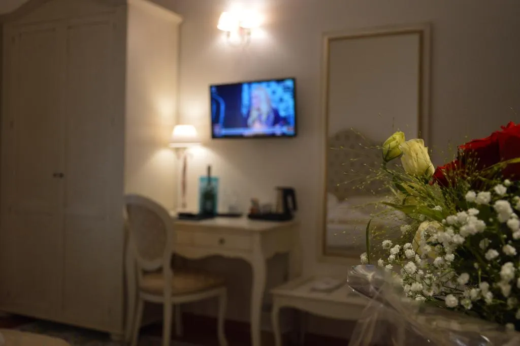 DOUBLE DELUXE Room, Hotel Santa Lucia, Naples