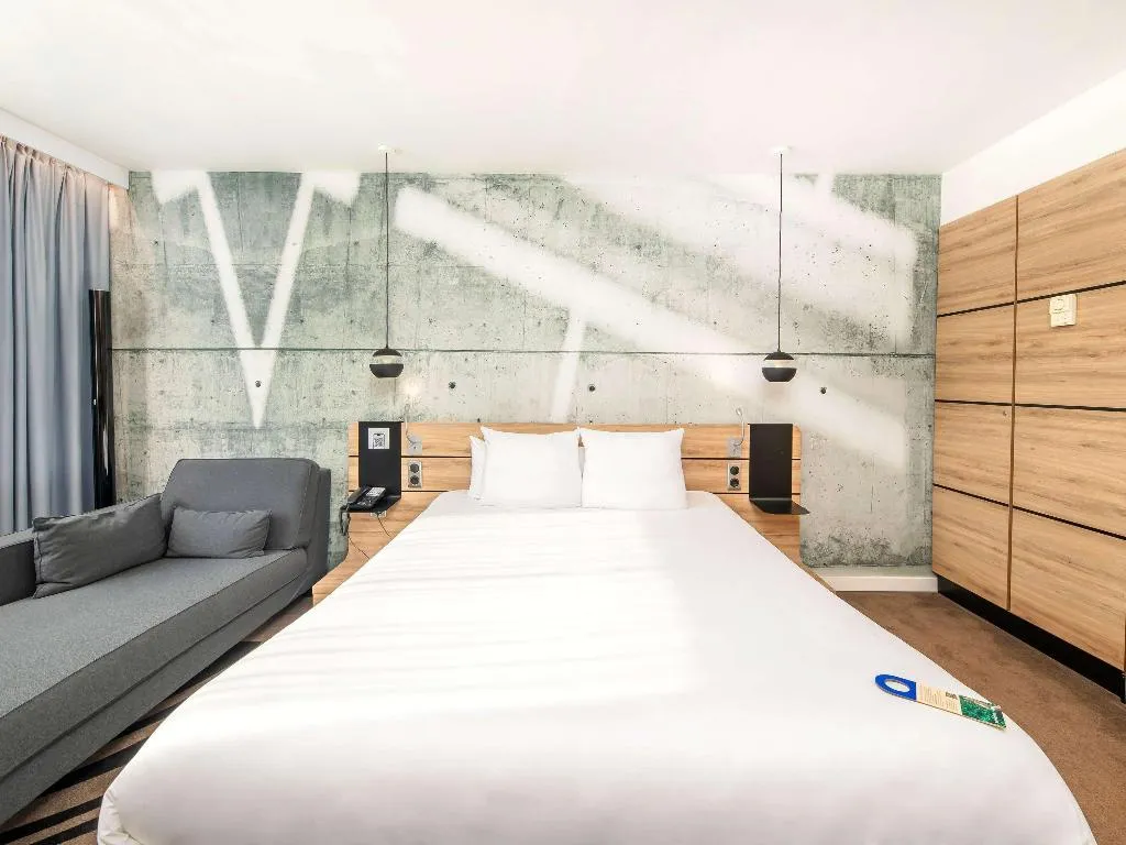 SUITE WITH KITCHENETTE Room, Novotel Krakow City West, Krakow