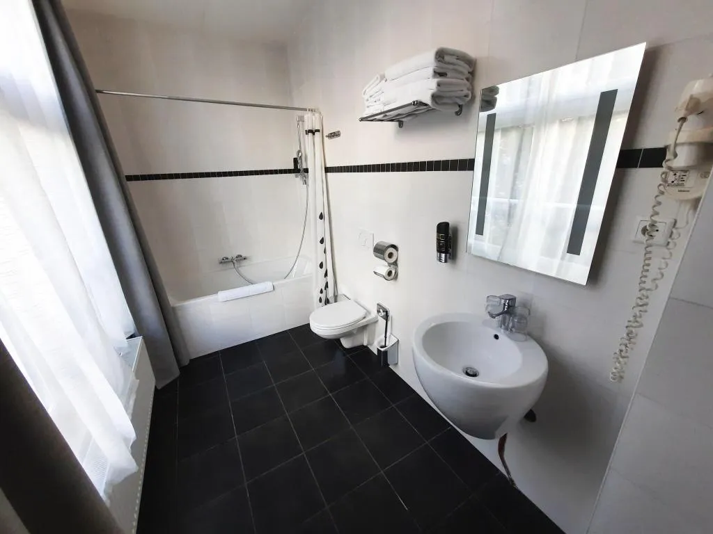 Room, Hotel Washington, Amsterdam