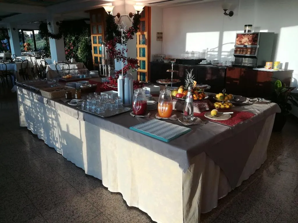 Restaurant, Albergo Lachea, Catania
