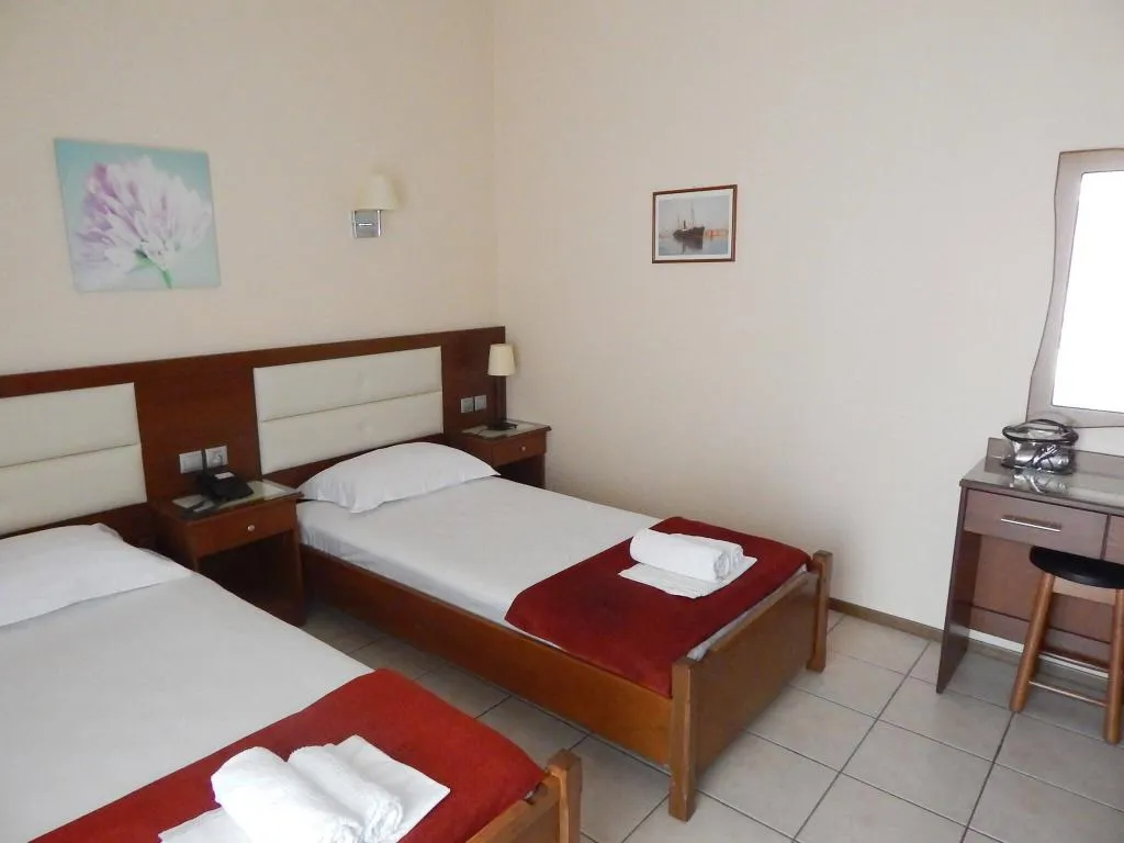 SINGLE STANDARD Room, Gold Stern, Thessaloniki