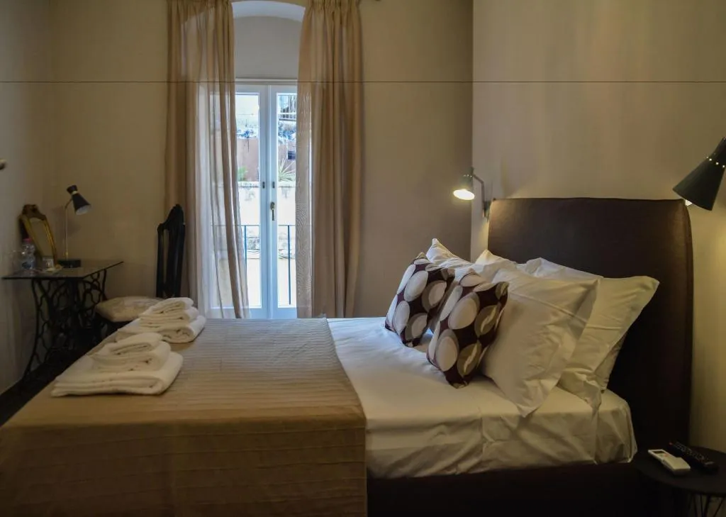 Room, ZIOLì, Catania