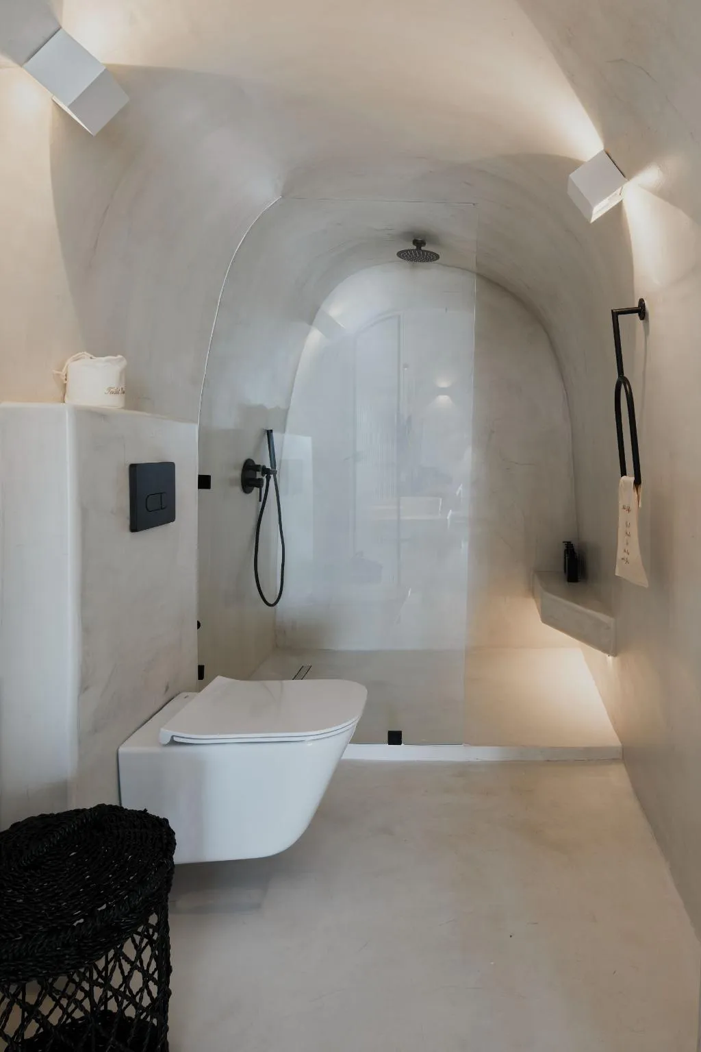 SUITE DELUXE WITH JACUZZI Room, You And Me Suites, Santorini