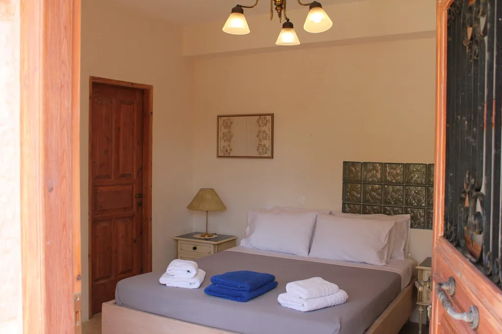 VILLA SIX BEDROOMS WITH PRIVATE POOL Room, Blue Caves Villas, Zante