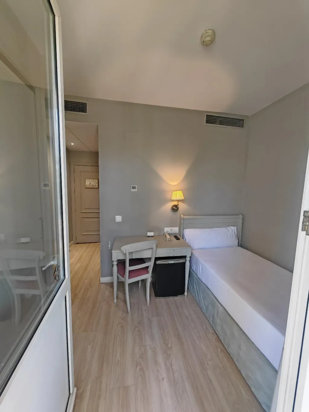 SINGLE STANDARD Room, Pax Torrelodones, Madrid