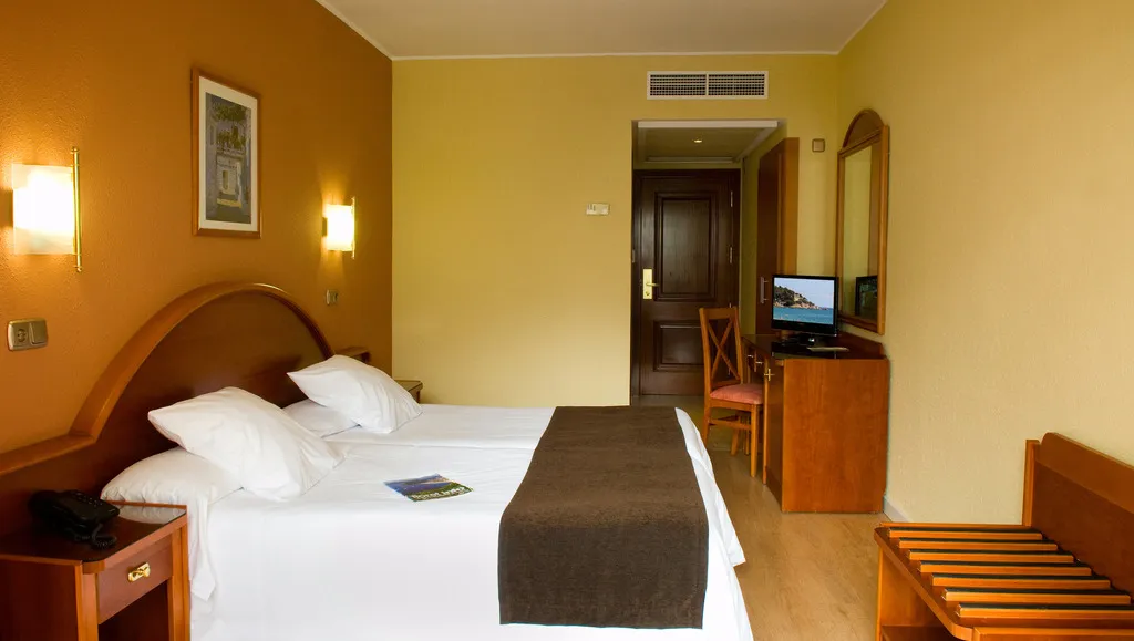 Double or Twin STANDARD Room, Helios, Costa Brava