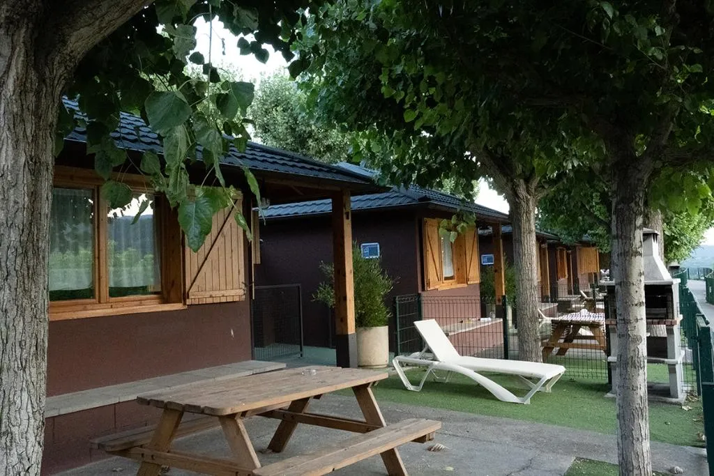 BUNGALOW TWO BEDROOMS ONE BATHROOM Room, Berga Resort - The Mountain - Wellness center -SPA, Barcelona