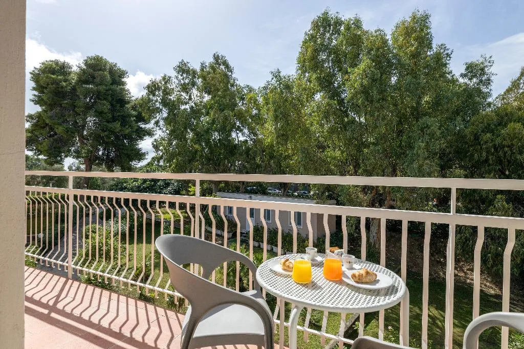 STUDIO WITH BALCONY Room, Residence Villa Giardini, Taormina