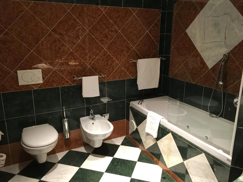 DOUBLE STANDARD Room, Regina Palace, Milan
