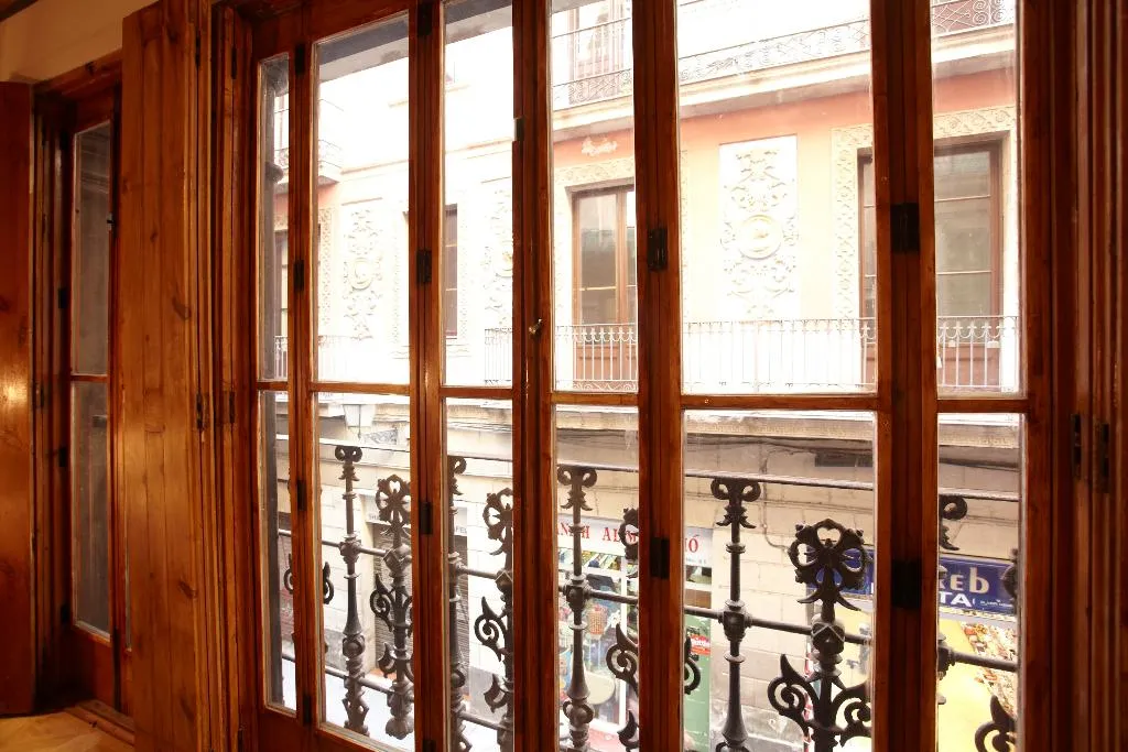 APARTMENT TWO BEDROOMS Room, L'Escudellers by The Streets, Barcelona
