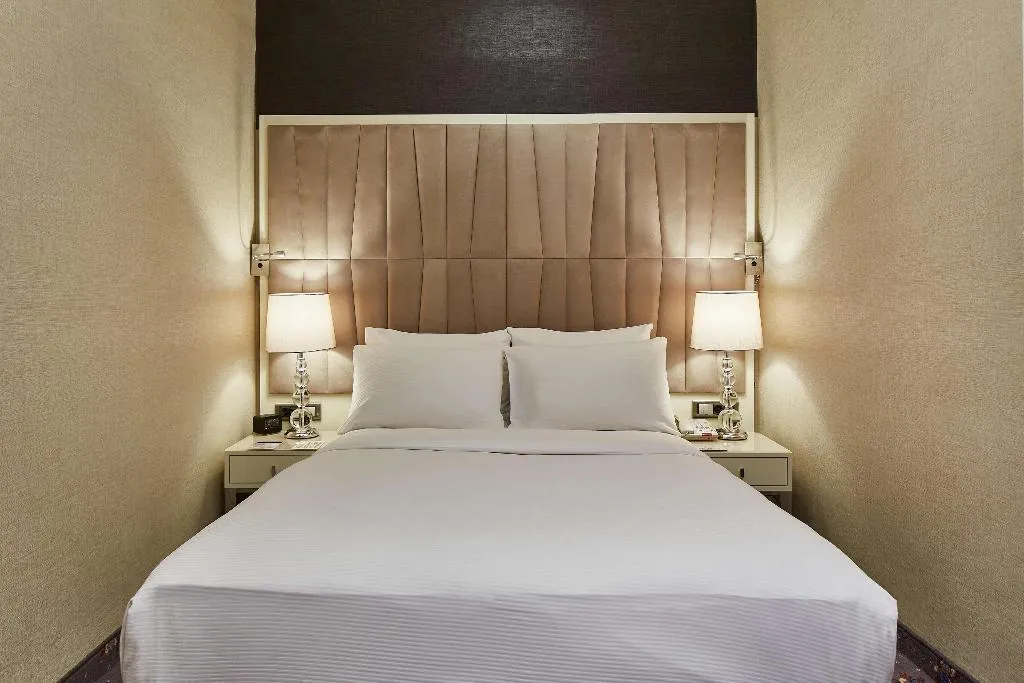 Room, DoubleTree By Hilton Izmir Alsancak, Izmir