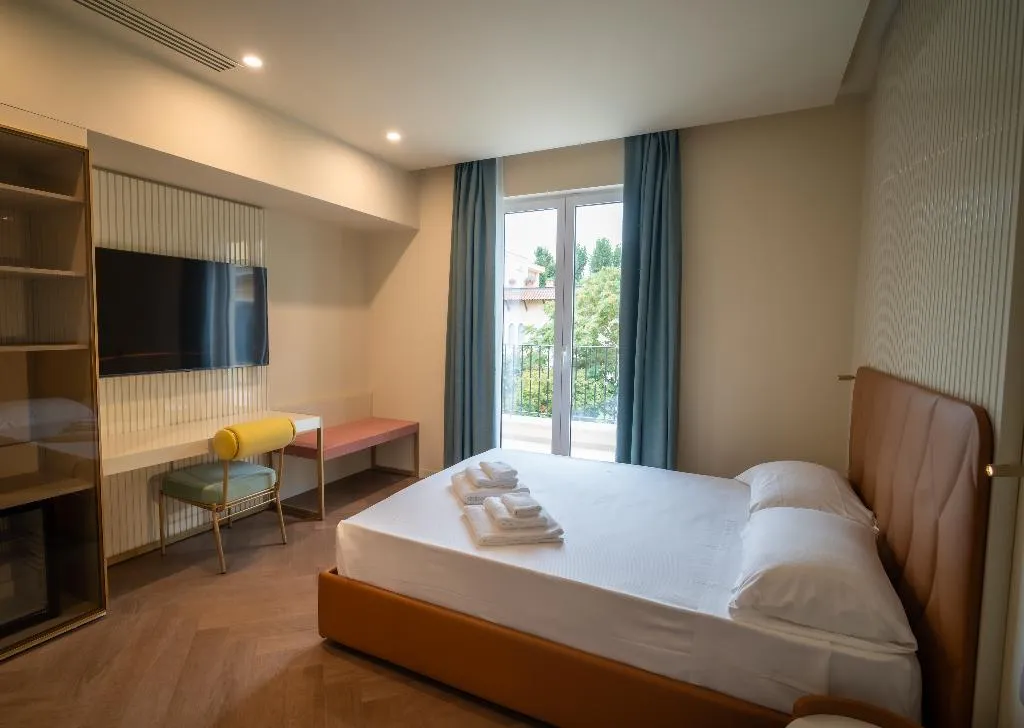 DOUBLE DELUXE Room, Dimora Galeno, Rome