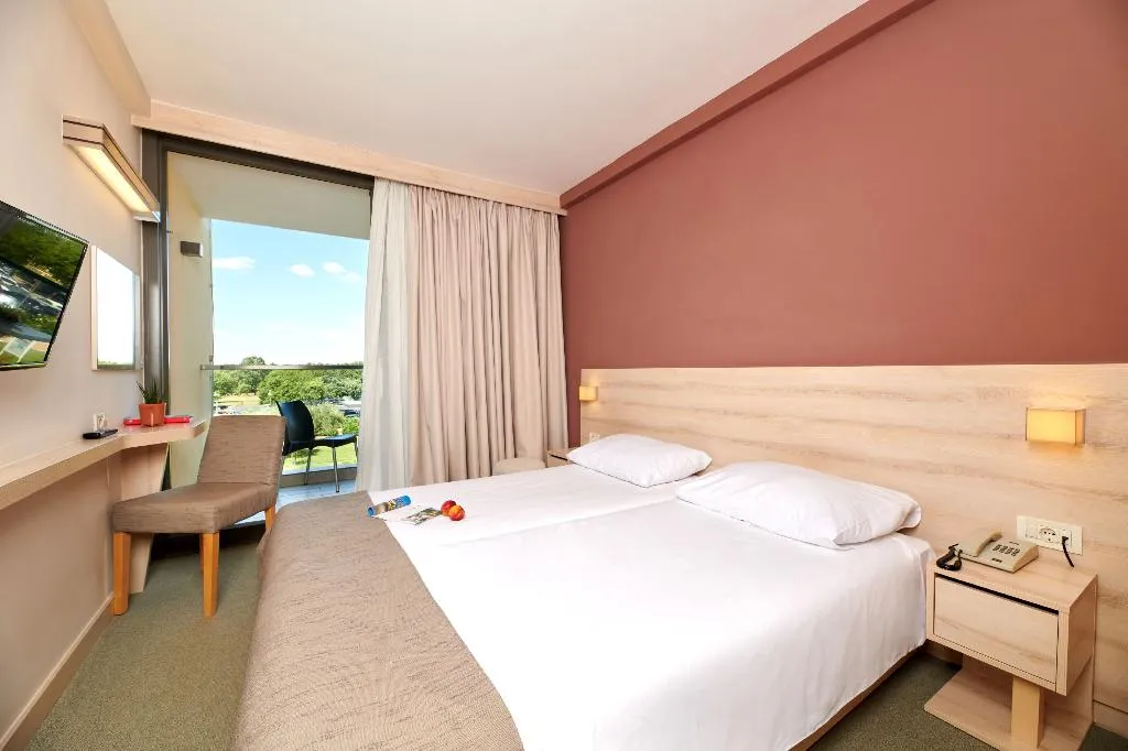 FAMILY ROOM PARK VIEW WITH BALCONY Room, Hotel Materada Plava Laguna, Istria