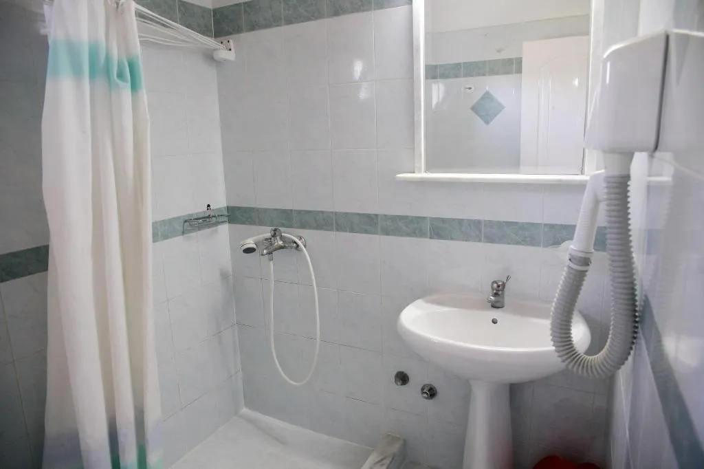 Room, Oula maisonettes, Corfu