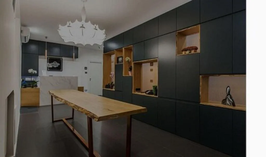 Sports and Entertainment, The Boutique Napoli Suite, Naples