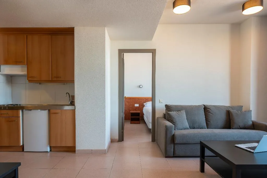 FAMILY ROOM COMFORT Room, Hesperia Sant Joan, Barcelona