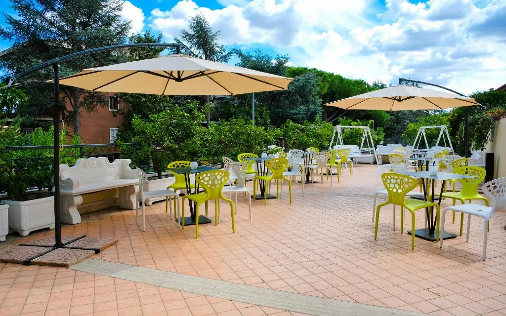 Terrace, Garner Hotel Rome Aurelia, Rome