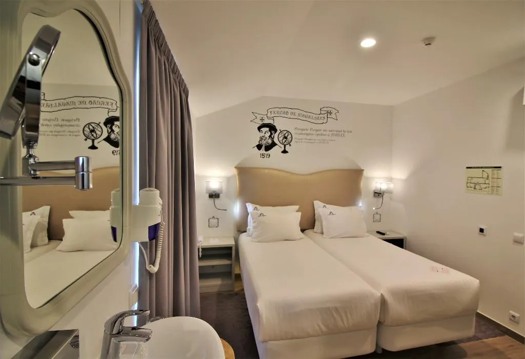 TWIN WITH BALCONY Room, Villa Ana Margarida Hotel, Lisbon