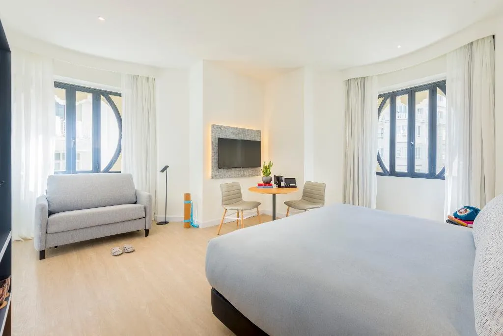 STUDIO CITY VIEW Room, Innside Madrid Gran Via, Madrid