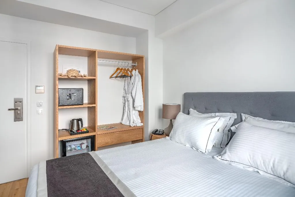 Double or Twin STANDARD Room, Glyfada Riviera Hotel, Athens