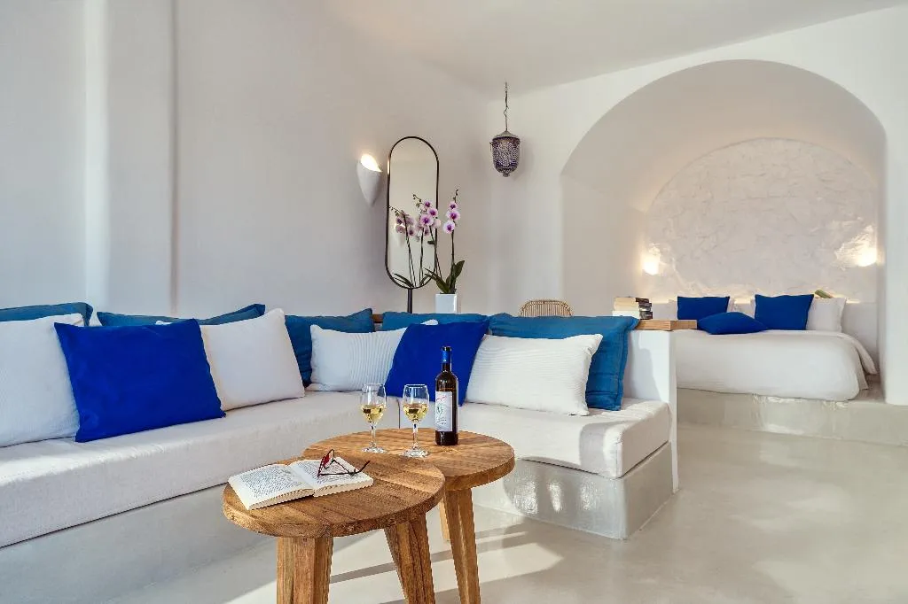 SUITE STANDARD Room, Finikia Memories (ex Finikia's Place), Santorini